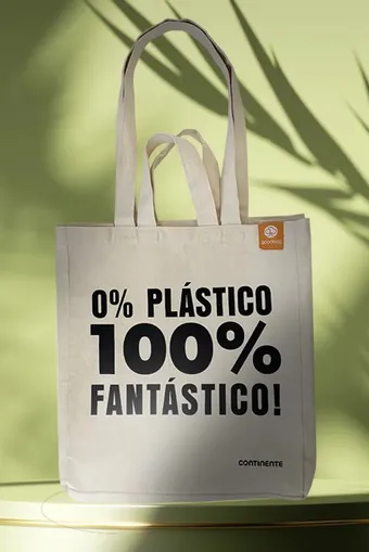 Дизайн на чанта goodbag на Continente с надпис „0% пластмаса, 100% фантастично!“